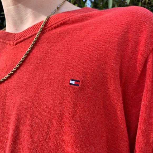 Tommy Hilfiger sweater - Picture 2 of 4